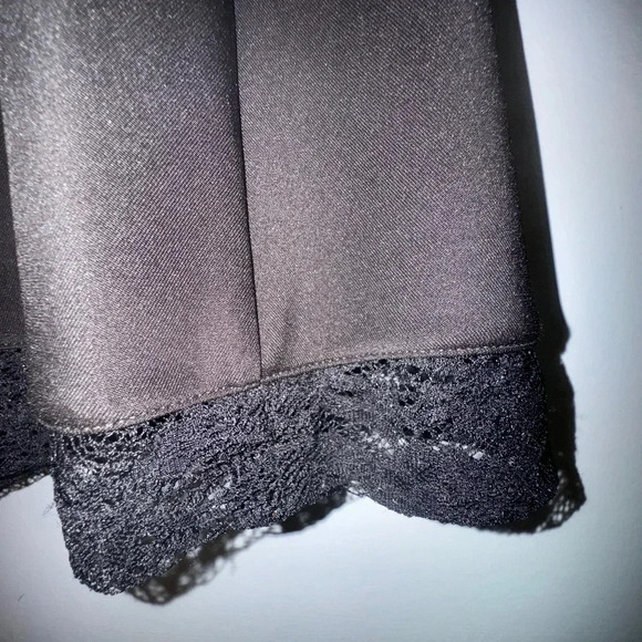 Women’s‎ Guess Little Black Dress with Lace details size 8 - Picture 3 of 5